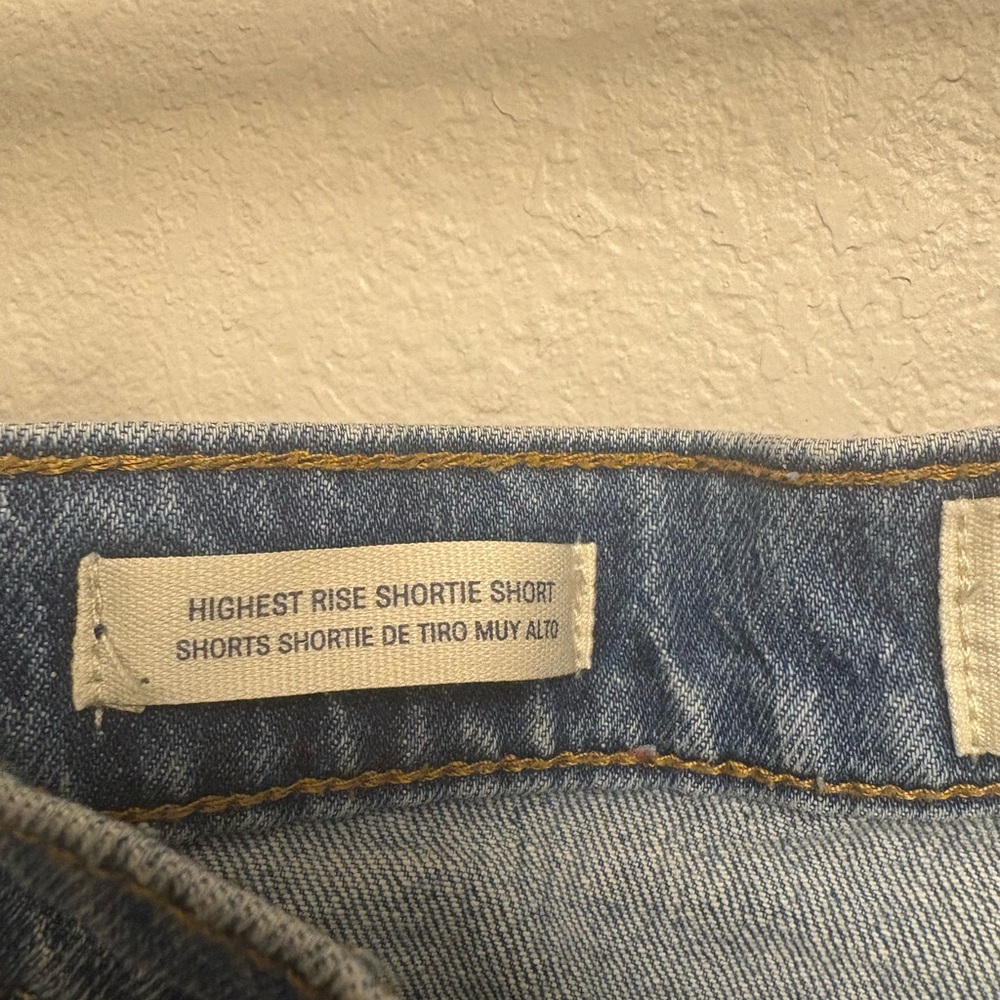 Universal Thread Blue Jean Shorts - Picture 3 of 4
